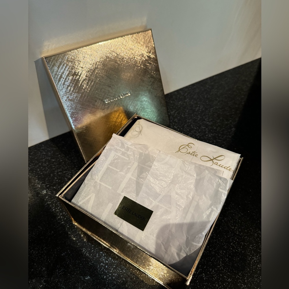 Estée Lauder packaging boxes - Picture 6 of 6